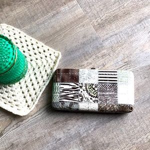 🎀The Metropolitan Croc Style Beige Brown Color Clutch Wallet